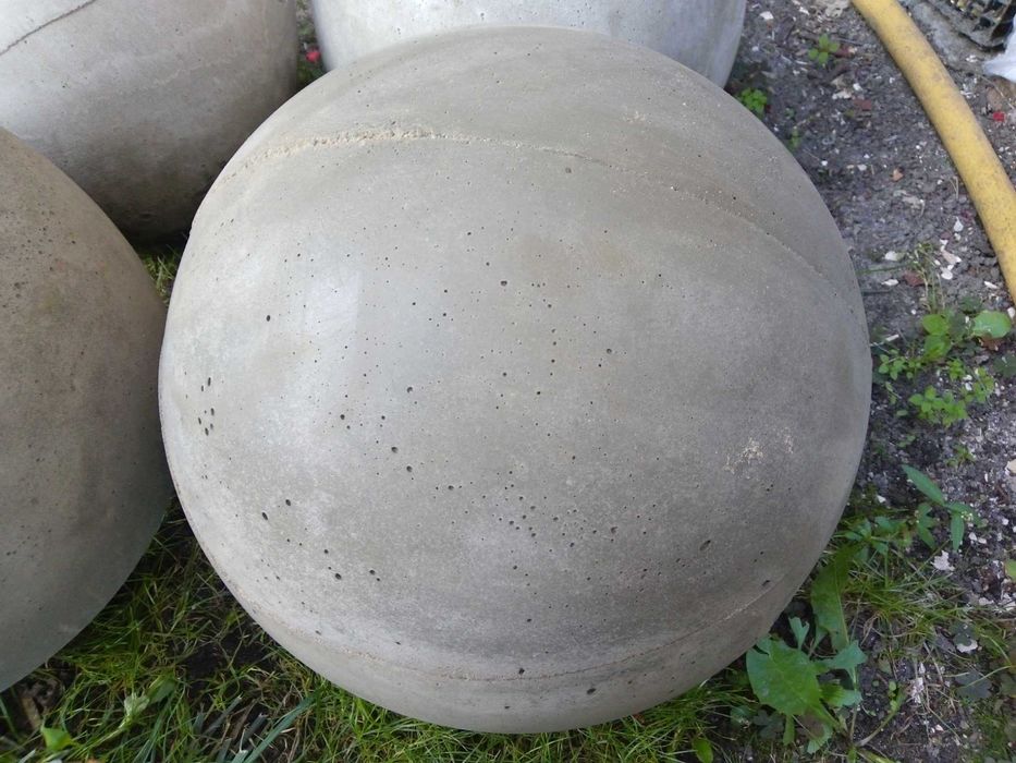 Kula betonowa ogrodowa cementowa 20cm pełna kule ozdoba na ogrodzenie
