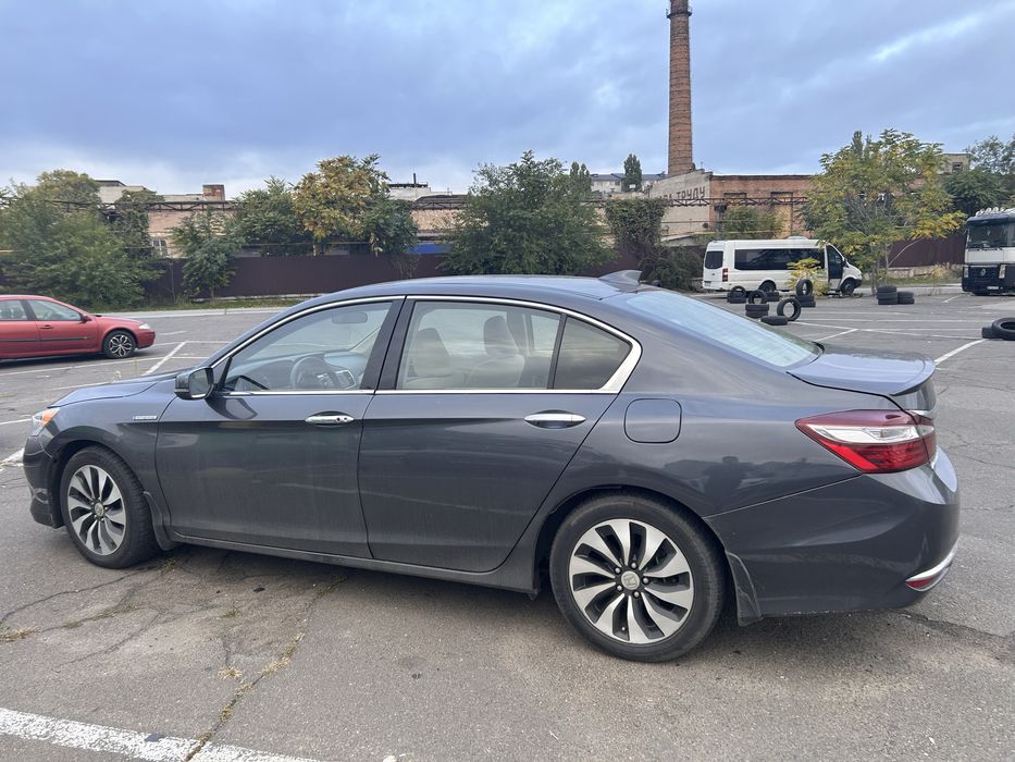 Honda Accord 2.0 hybrid 2017