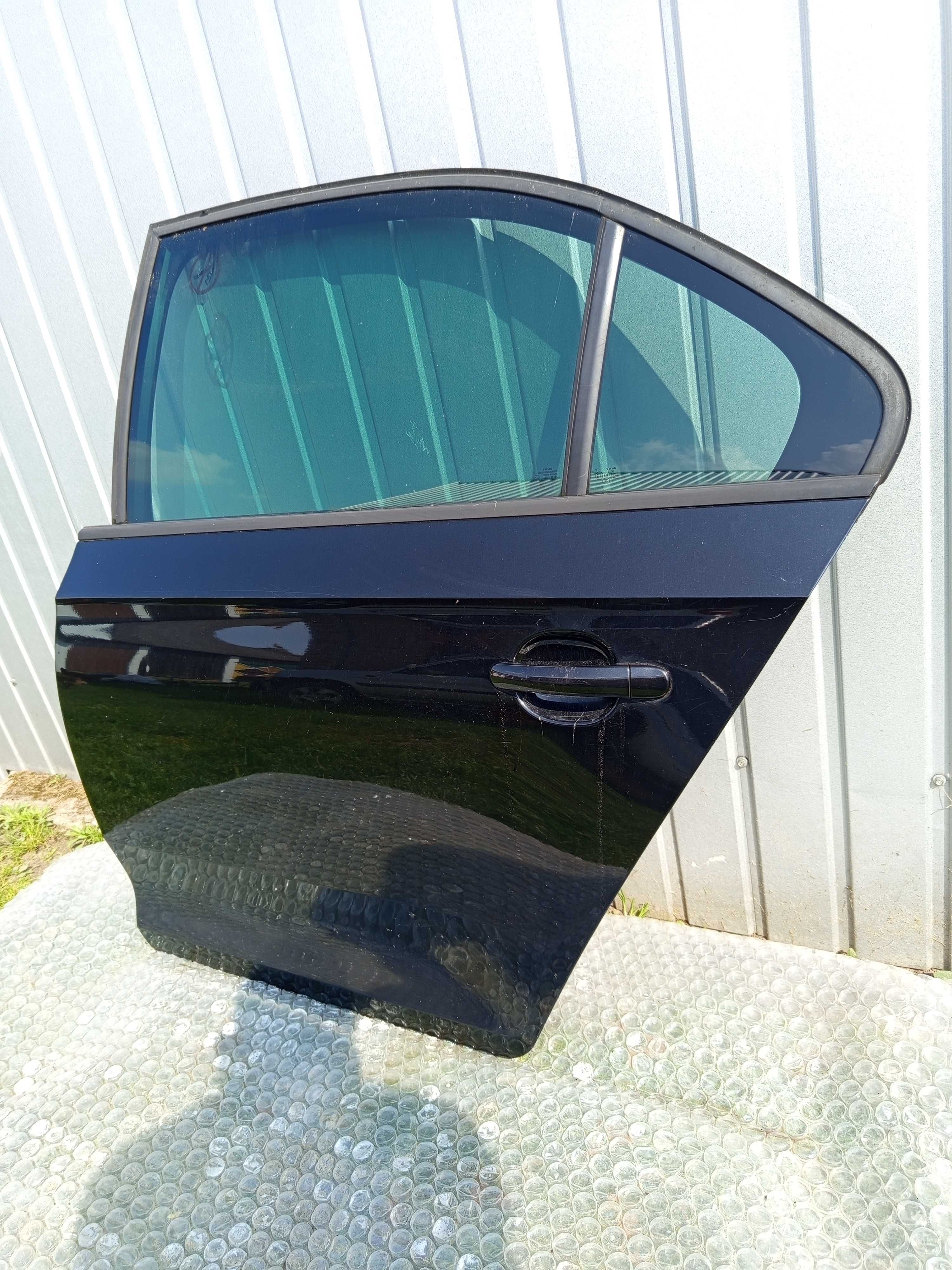 Drzwi Lewe Tył tylne SEAT TOLEDO IV Sedan 14r. Skoda Rapid lak. LF9R