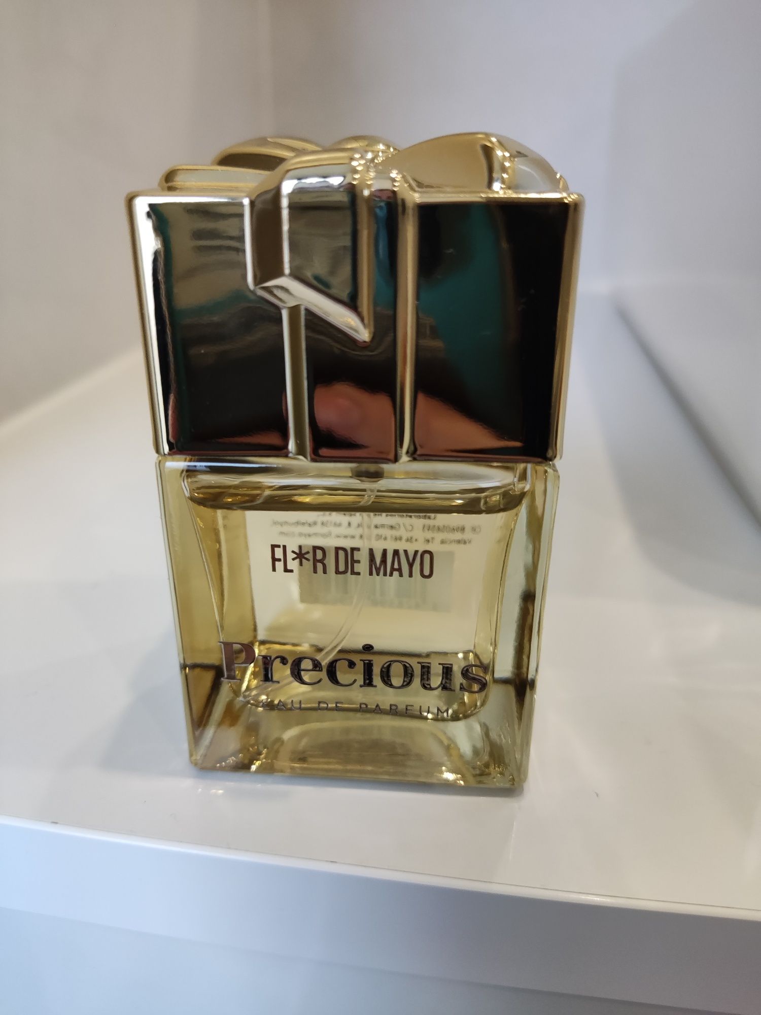 Conjunto de perfumes de mulher.