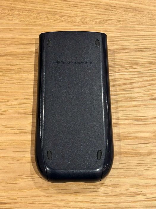 Texas TI-84 Plus (Preta ou Cinza)