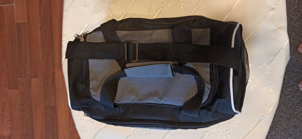 Sprzedam torbę podróżną, sportową z materiału ISL Sport.