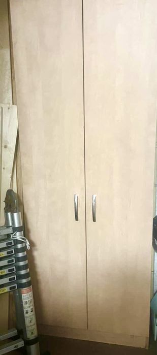 Шкаф дерев'яний 1