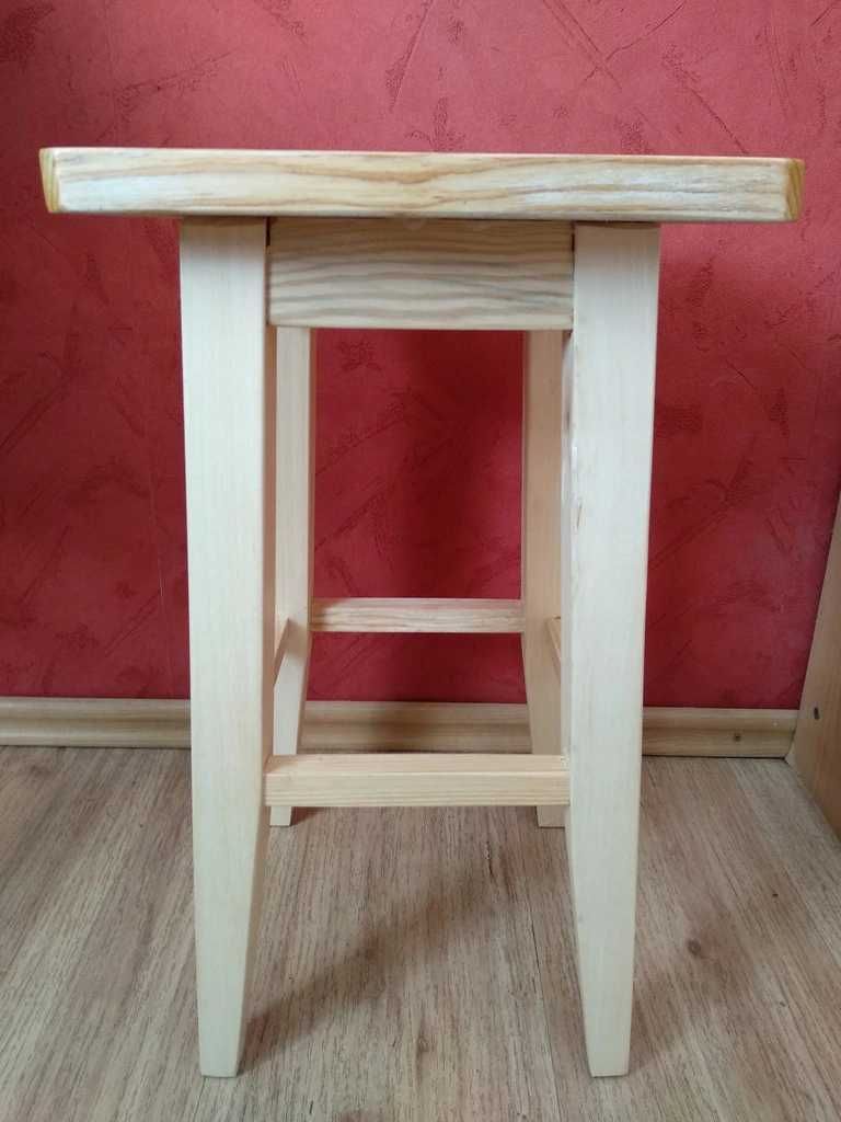 Stołek Taboret wysoki drewniany buk ręcznie robiony 28x28x47