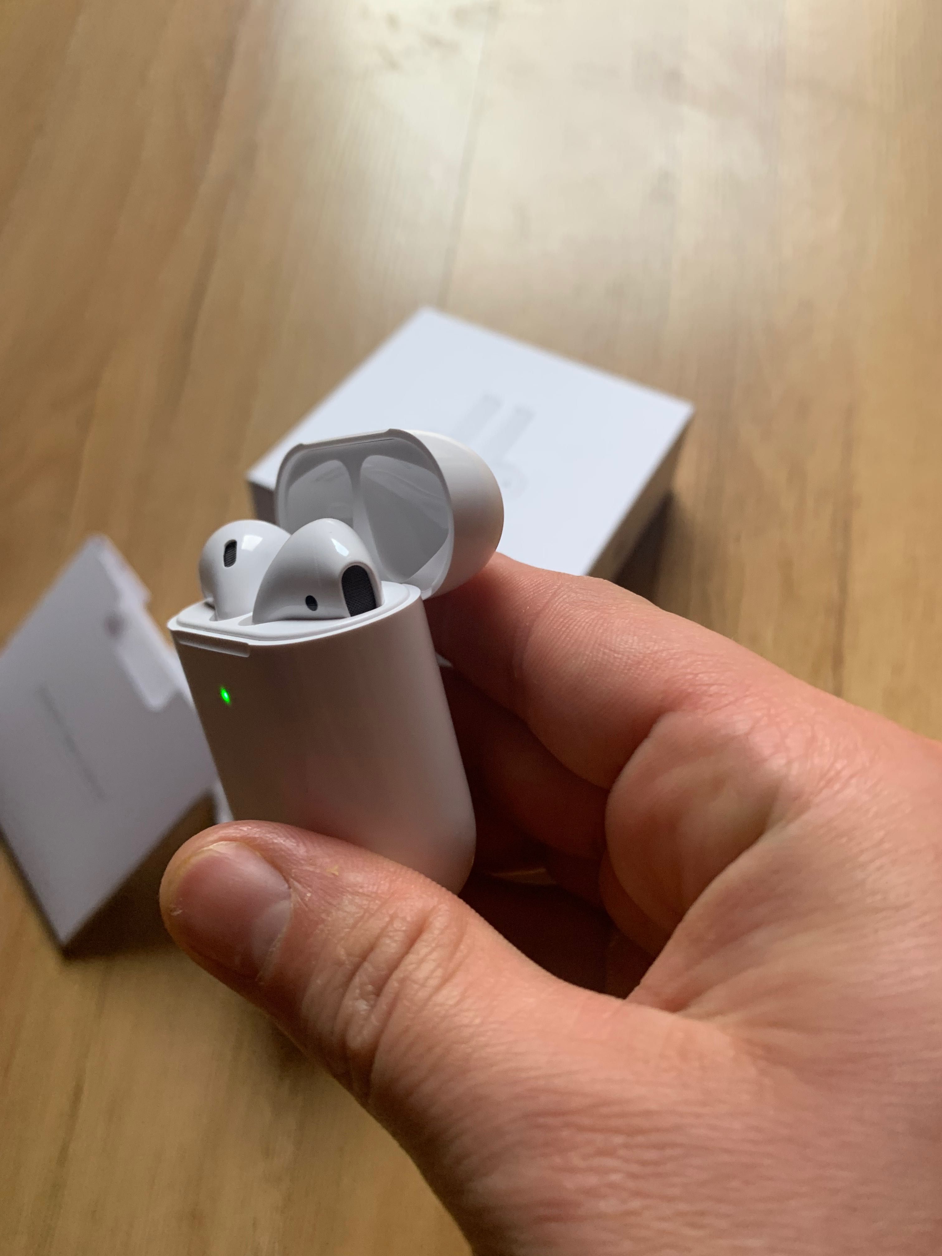 Słuchawki Airpods 2 jak nowe