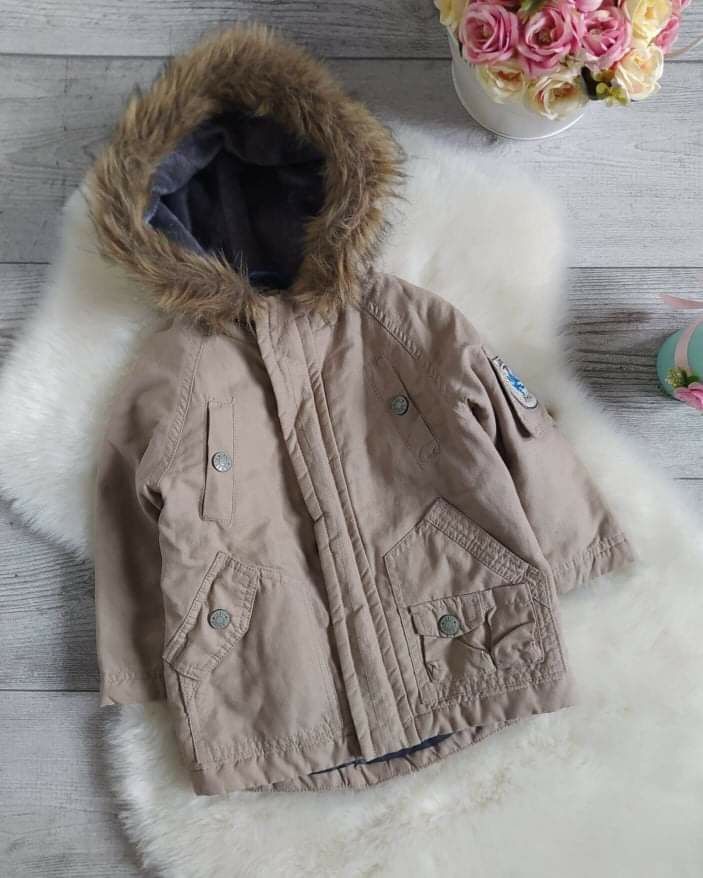 Beżowa kurtka parka Zara Baby futerko