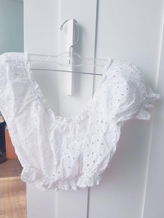 Bawełniana bluzka crop top damska marki Sinsay rozmiar L.