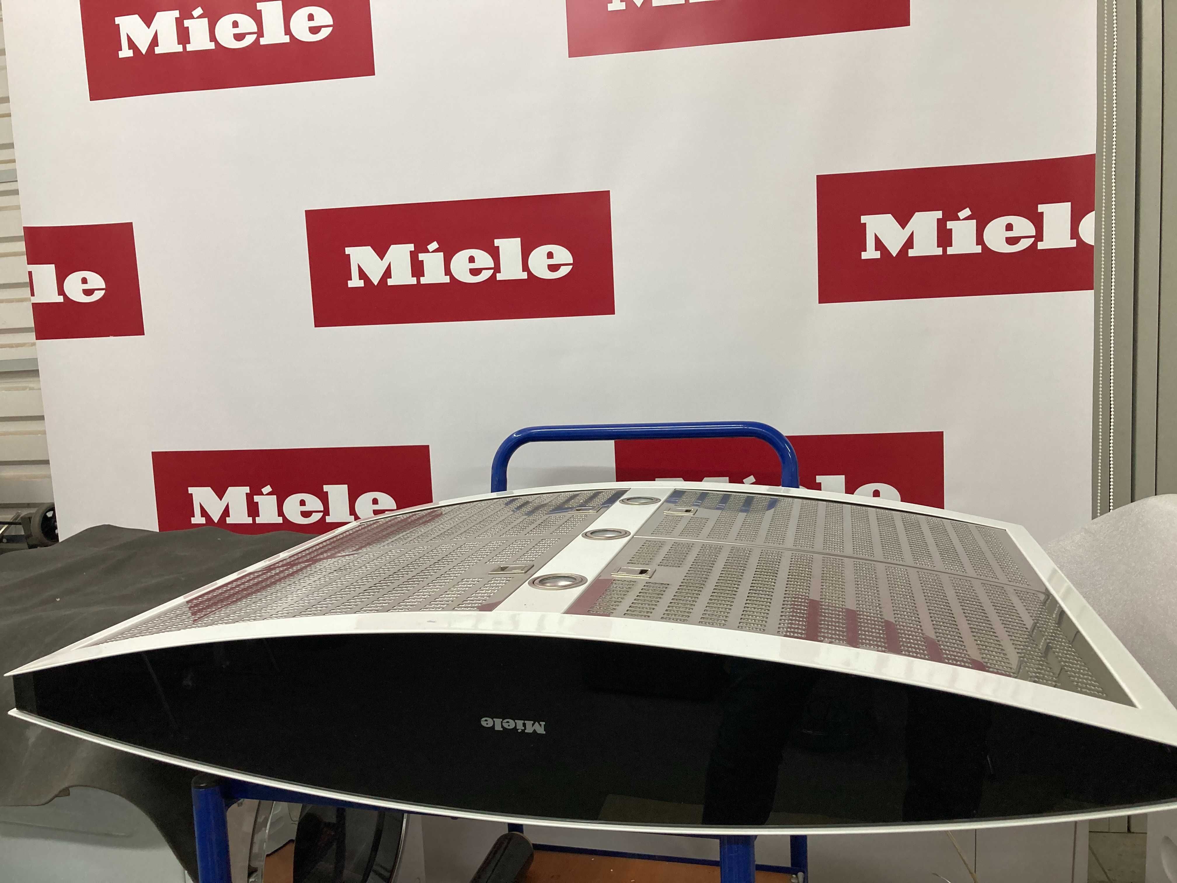 Витяжка острівна DA 7000 D (AURA)  Miele