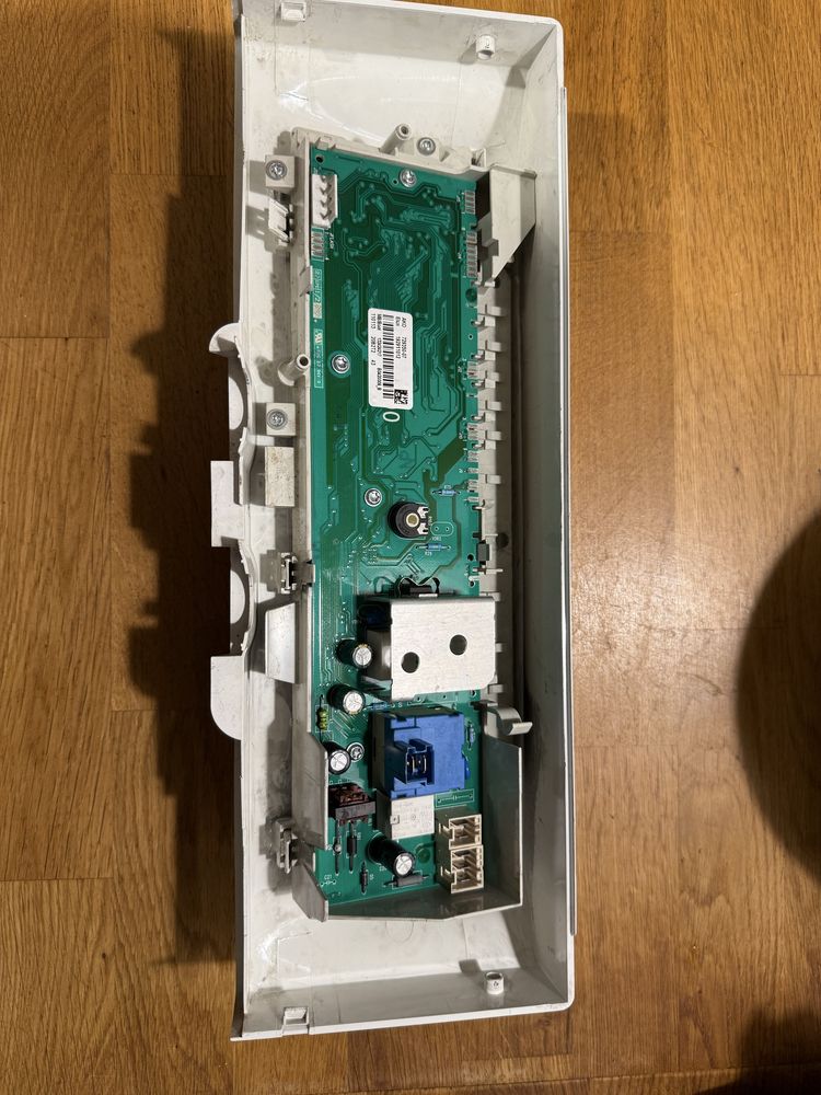 Programator praliki Electrolux EWB 105205W