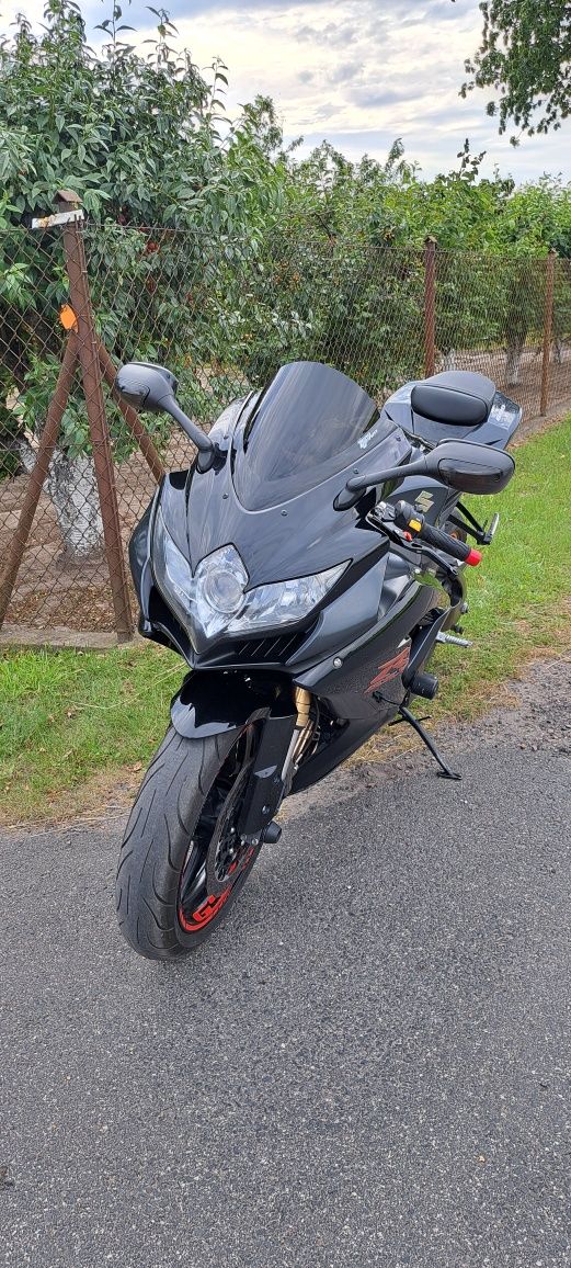 Suzuki gsxr 600 k8