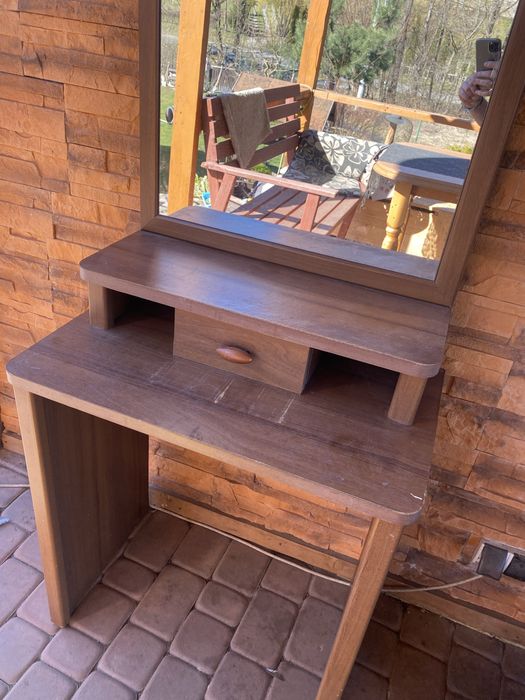 Toaletka  na kosmetyki