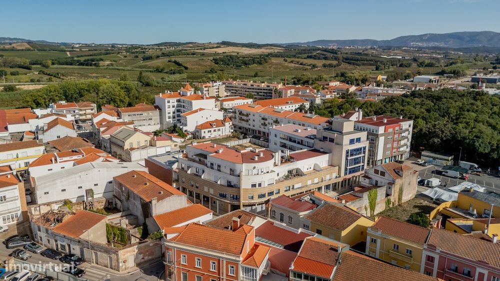 T3 Centro - Garagem, Elevador, Terraço e Piscina!