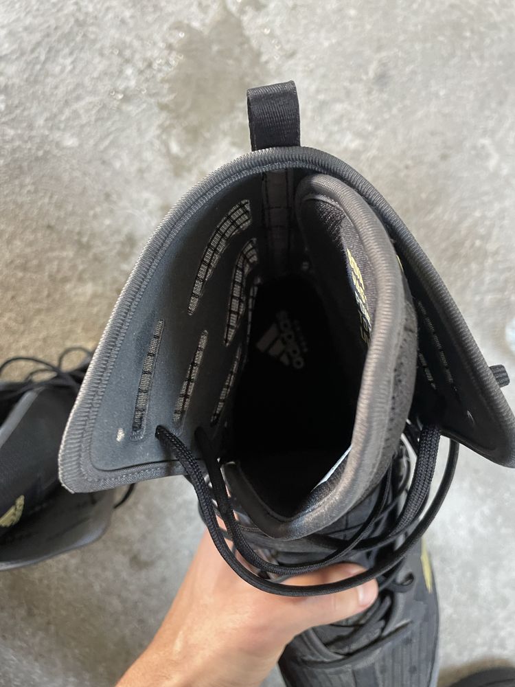Buty bokserskie ADIDAS BOX HOG 4