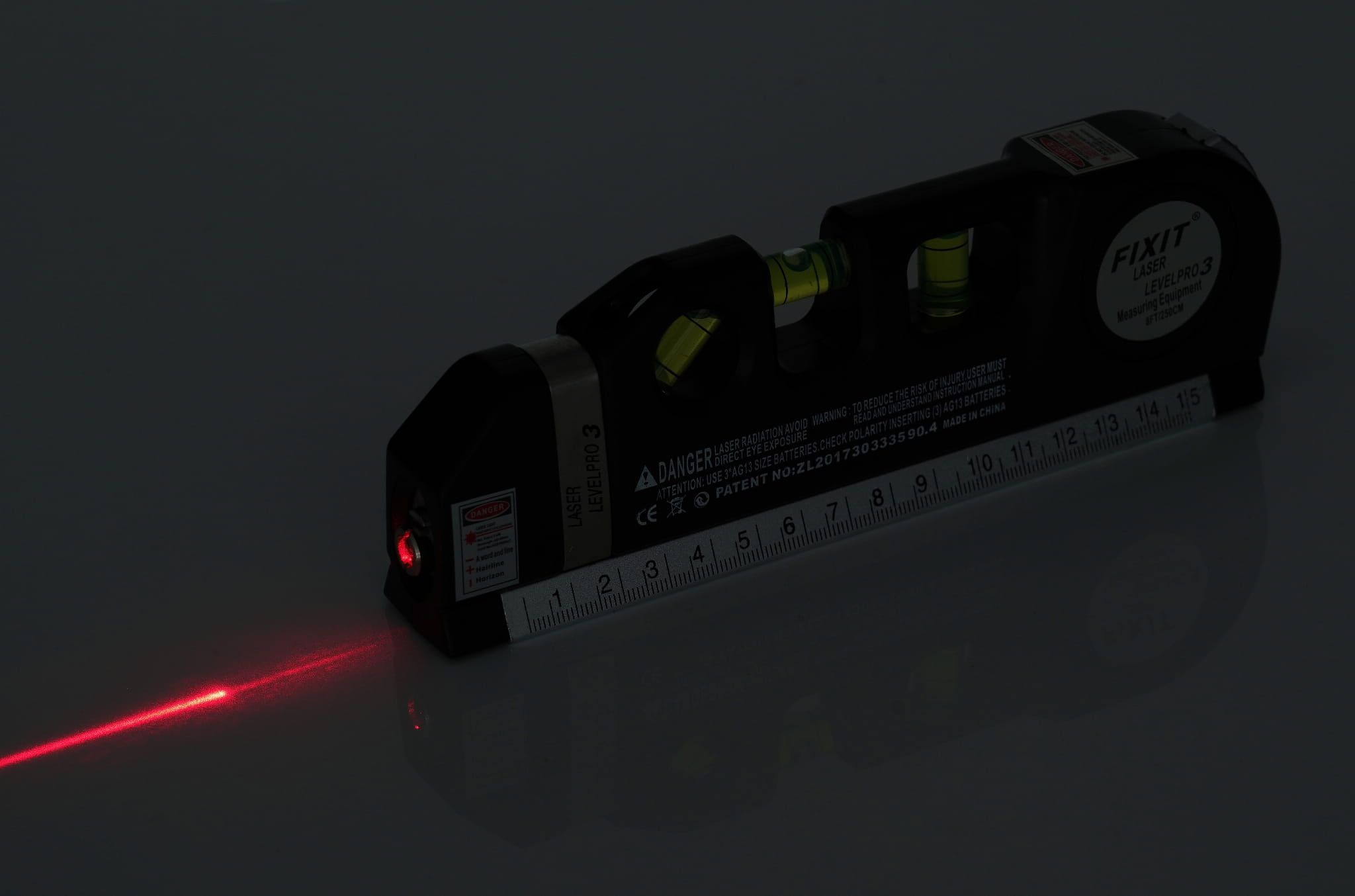 Poziomica laserowa z miarą KD10437