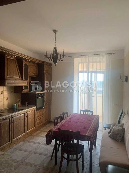 Продаж 2-х кімн Почайнинська 70,Поділ,Контрактова площа