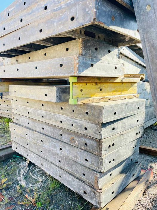 OKAZJA Zestaw szalunków ściennych RASTO używane szalunki