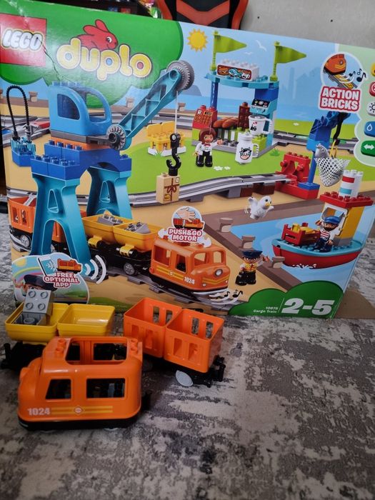 Потяг лего дупло