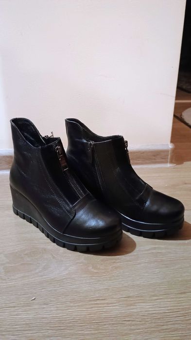 Черевики, взуття, чобітки, нові, шкіра, 36р