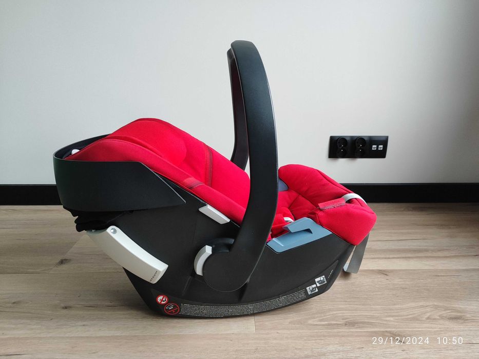 Fotelik Cybex Aton 5 stan jak nowy (cena ze sklepu 600zł)