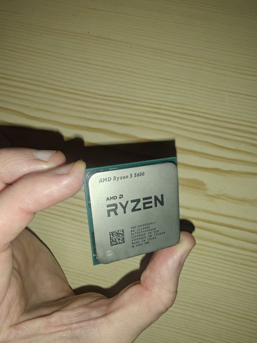 AMD Ryzen 5 5600