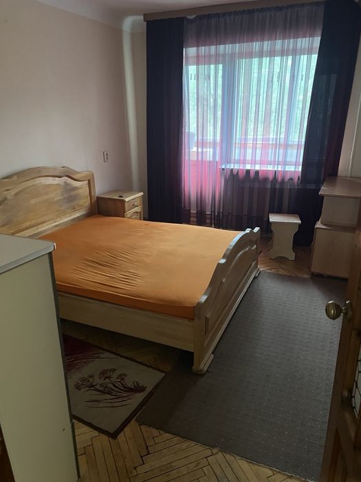 2к Чорновола, і/о