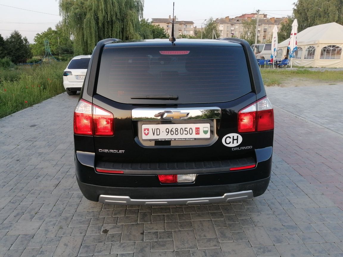 2013 рік, 2.0 дизель, 7-місць.