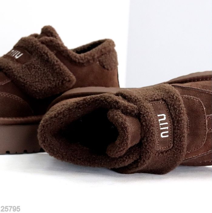 Жіночі шкіряні зимові черевики автоледі в кольорах