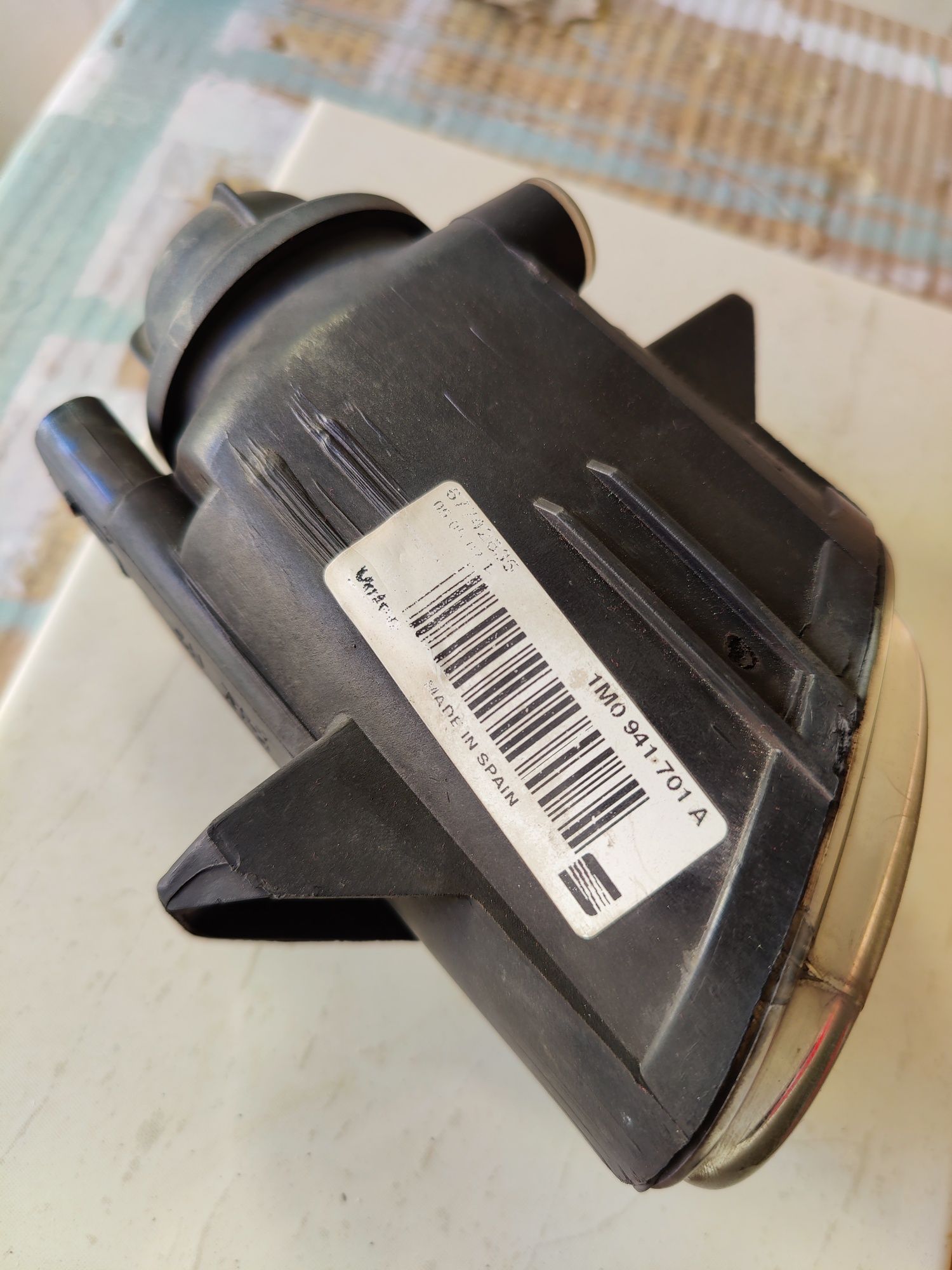 Farol nevoeiro esquerdo Seat Leon 1M