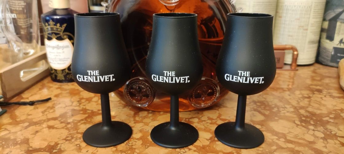 Kieliszki Glenlivet Code