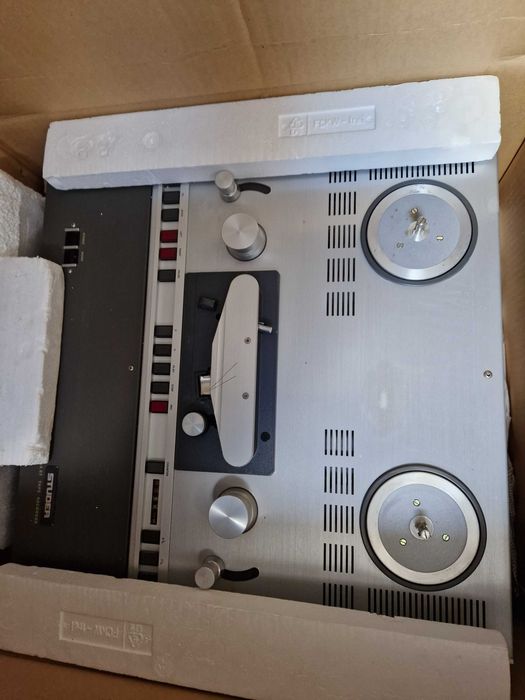Studer A67 Butterfly magnetofon szpulowy Kolekcja