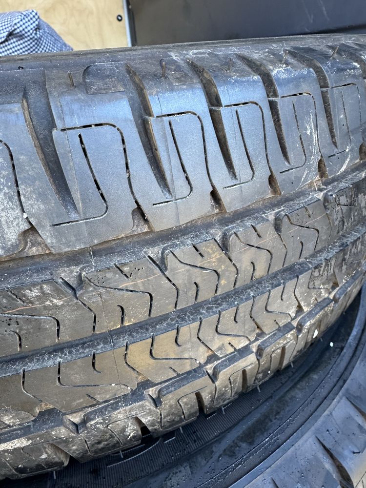 Резина, шини, колеса Michelin 225/75/R16c 225.75.16