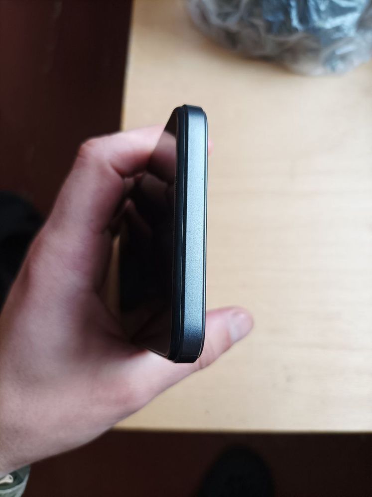 Телефон новий ZTE A34 64GB  смартфон та чохол
