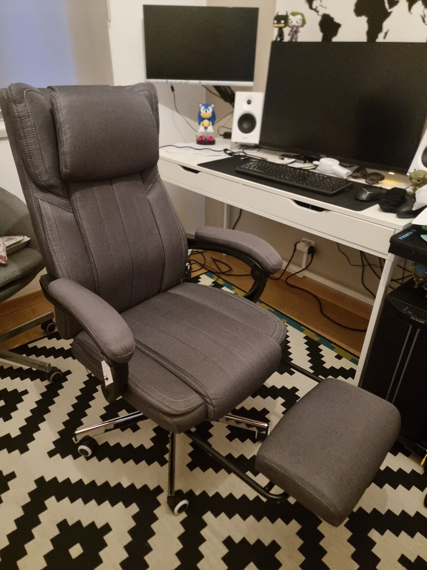 Cadeira de escritório com Massagem - Nova