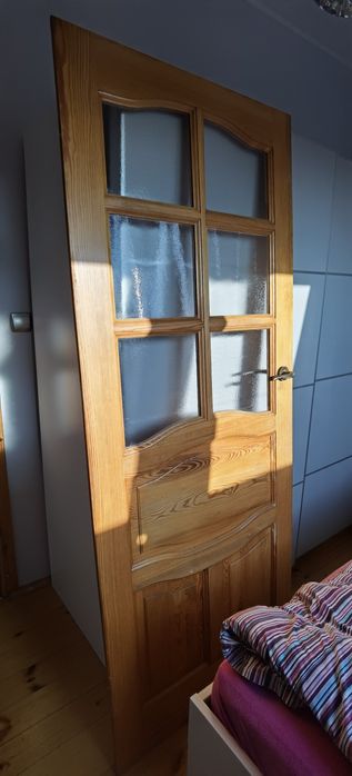 Sprzedam drzwi sosnowe