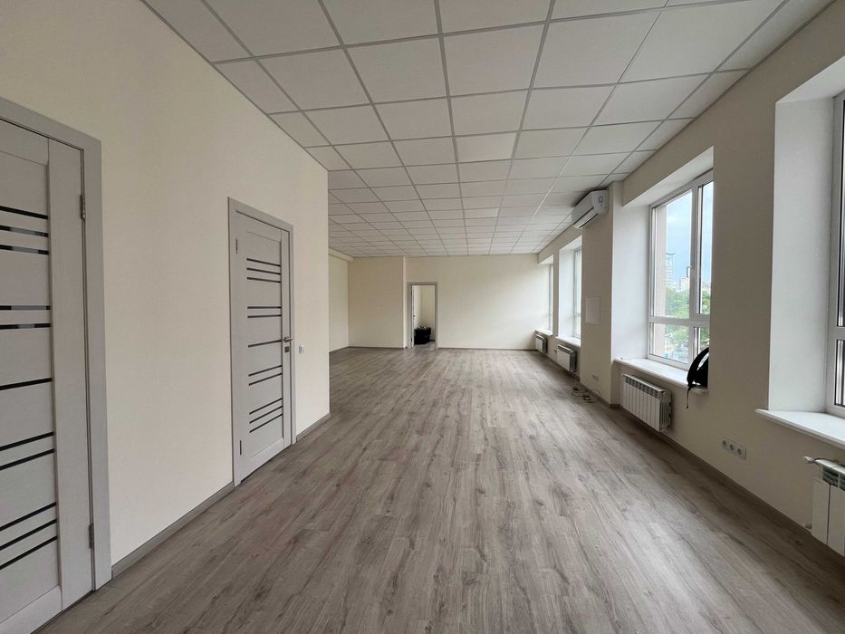 БЕЗ% Продам офіс Глибочицька 17, з ремонтом, площа 76 кв.м.