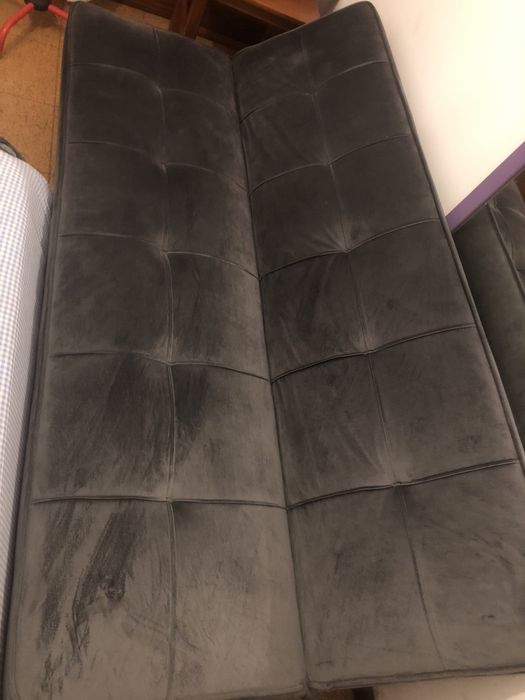 Sofa cama em veludo, como novo