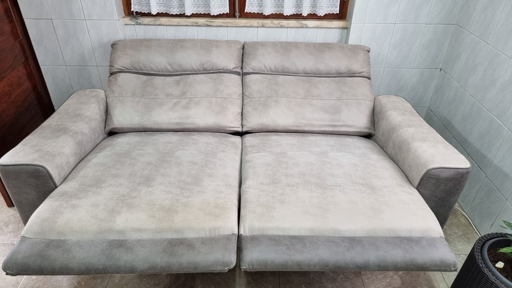 Sofá relax eléctrico cinza (preço original 899€)
