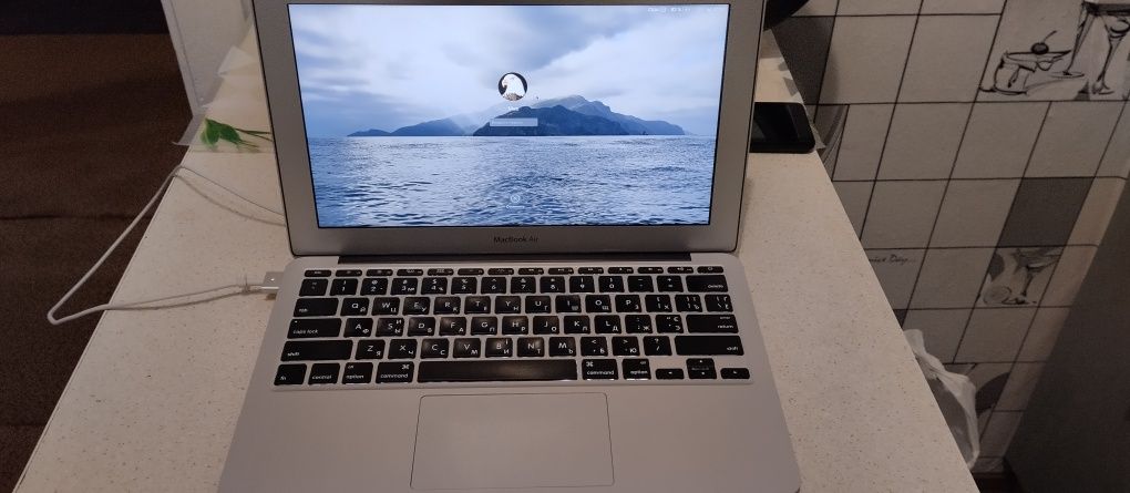 Ноут бук Apple Mac book air 12