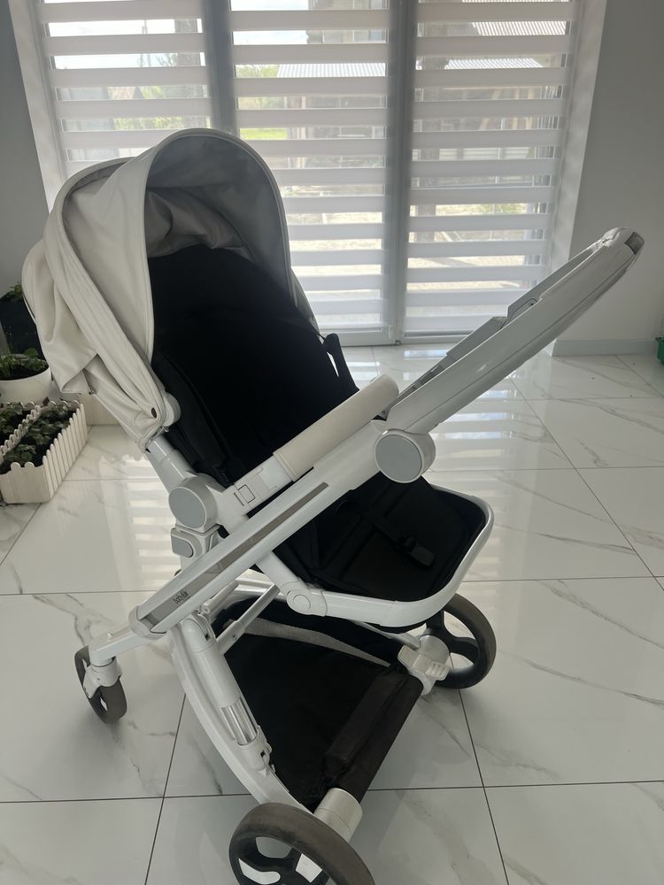 Коляска  3 в 1 Babylux Future