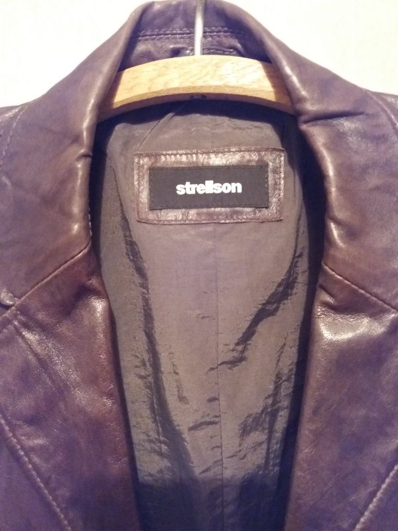 Продаю кожаную куртку пиджак Strellson.