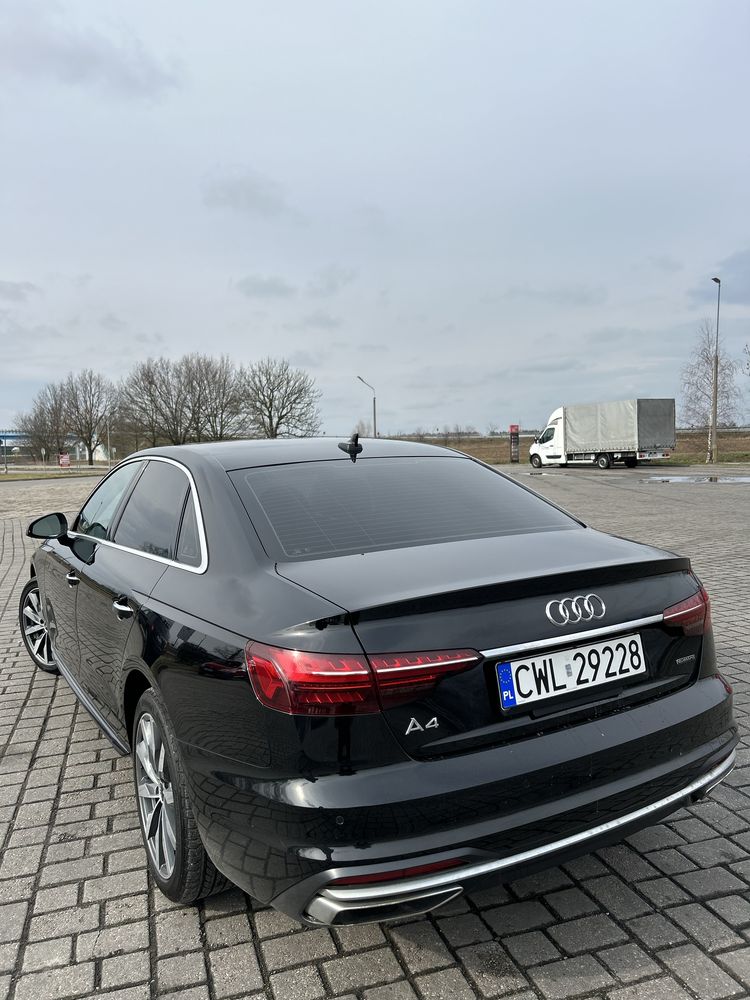 AUDI A4 quattro premium 40 TFSI