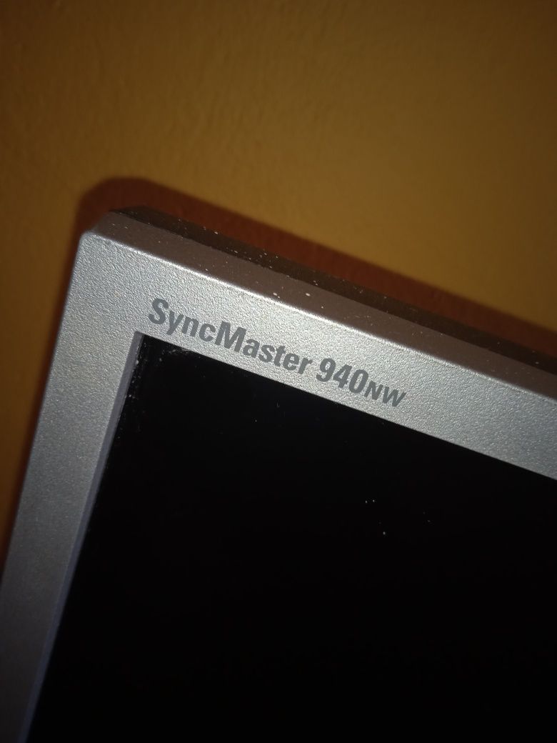 Monitor Samsung SyncMaster 940NW 19cali