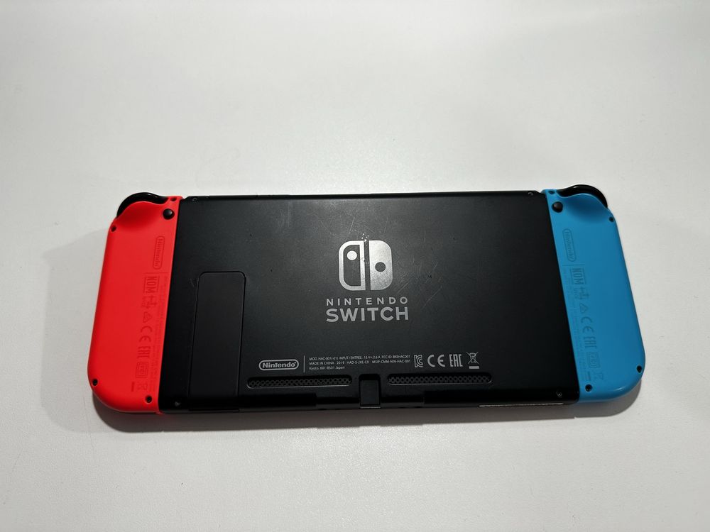 Nintendo Switch red/blue