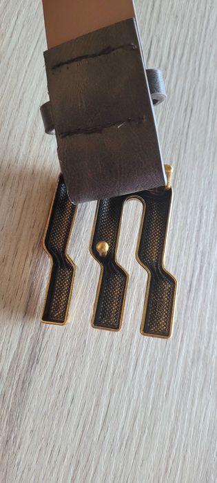 Brązowy  damski pasek eco-skóra złota klamra