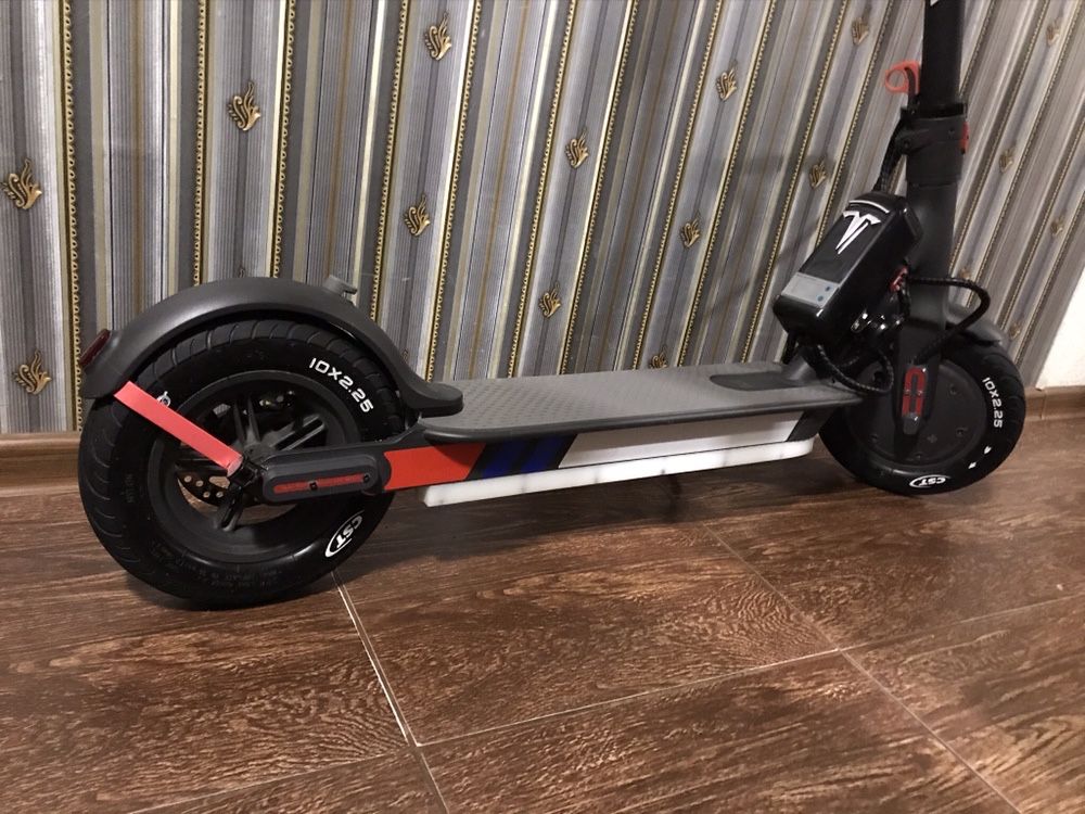 Покрышки cst 10x2.25 на самокат Xiaomi Mijia Scooter M365/Pro/1S/Pro2