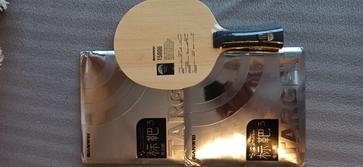 Zestaw deska Sanwei T5000 i 2szt okładzin Target 3, tenis stołowy