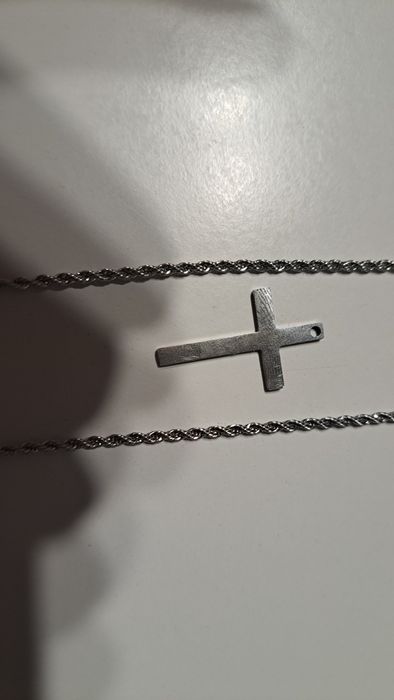 2sz łańcuszki ze stali nierdzewnej z krzyżykiem.