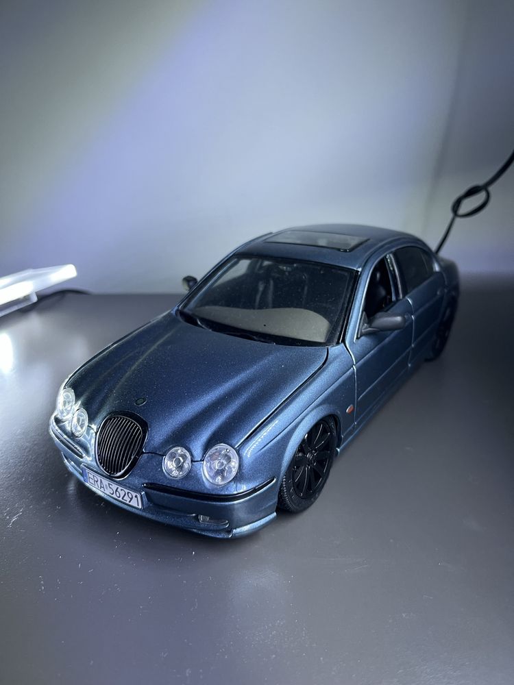 Jaguar s-type 1:18 maisto tuning