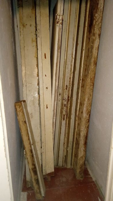 Двери и дверные балки ( б/у).