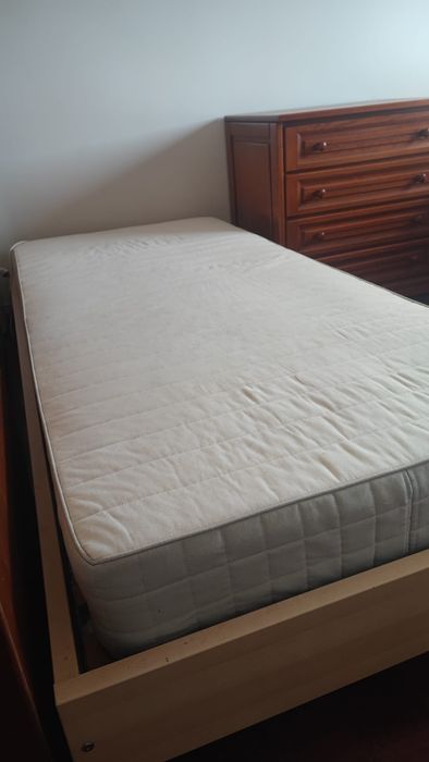 Colchão IKEA em bom estado 90x200